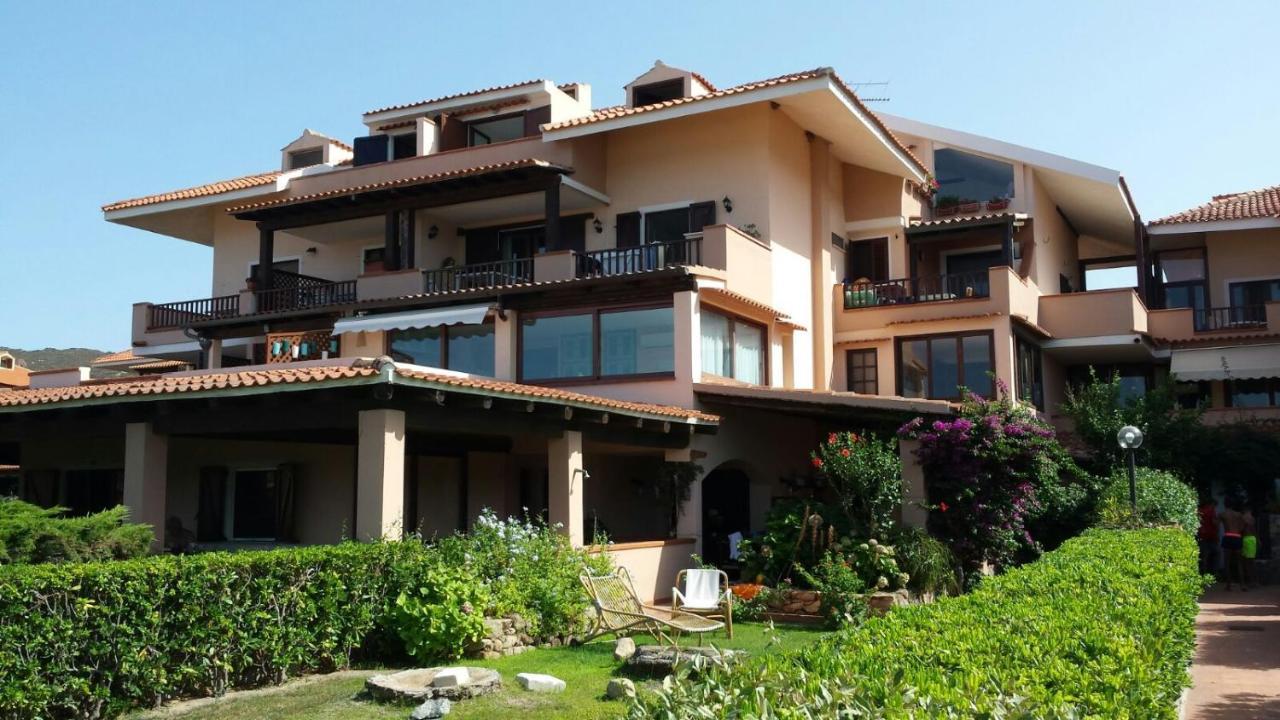 Lucky Apartment Golfo Aranci Extérieur photo