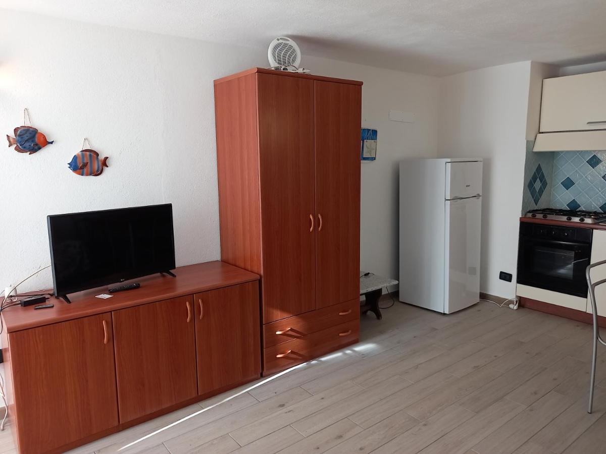 Lucky Apartment Golfo Aranci Extérieur photo