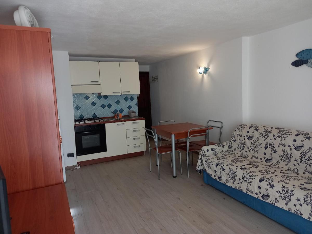 Lucky Apartment Golfo Aranci Extérieur photo